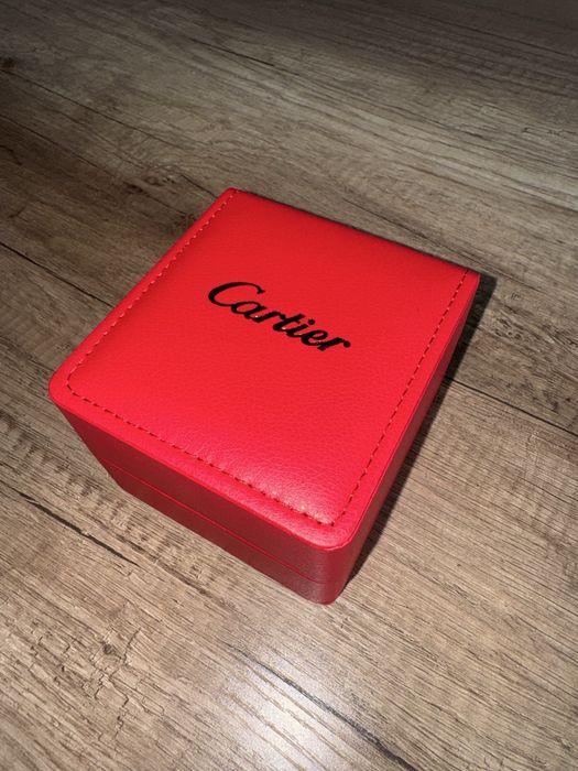 Cartier Santos — классика вне времени, оригинальная коробка