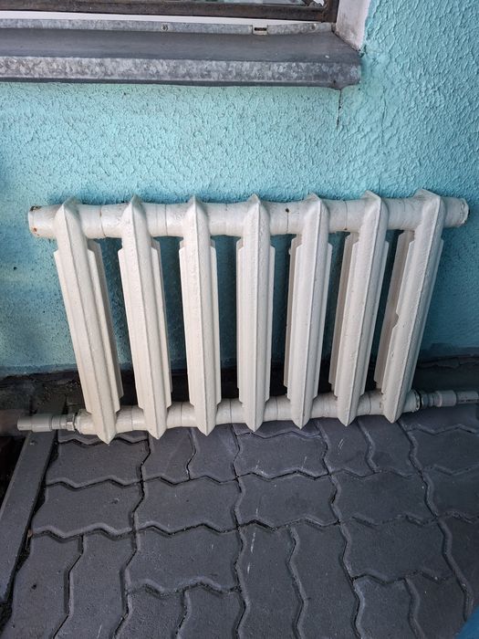 Продам батареи чугунные б.у