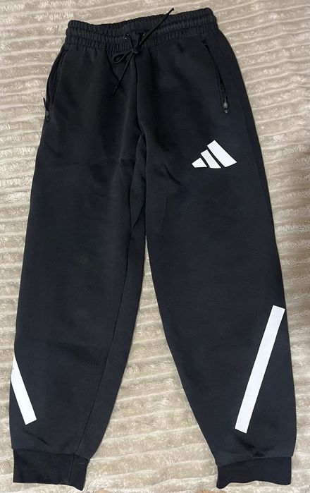 Мъжко долнище Adidas,размер S