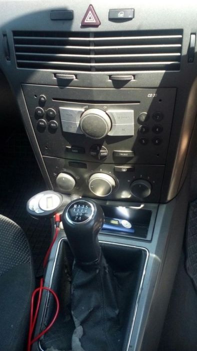 Опел астра H opel astra H 2005 г. хечбек 1.4газ.бенз. само на части