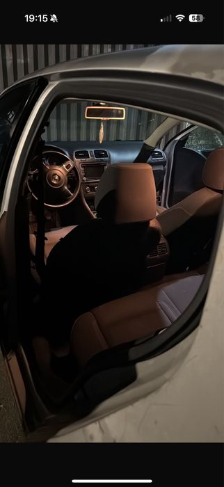 Vând Golf 6 2.0 TDI 2011