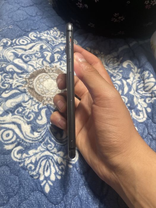 Vand Iphone 8 fara cont de iCloud