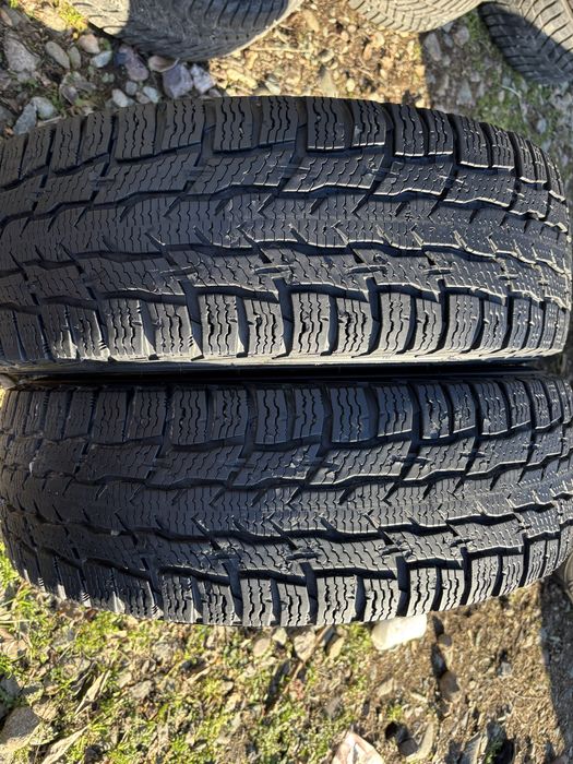 225/75 R16C 2бр зимни гуми