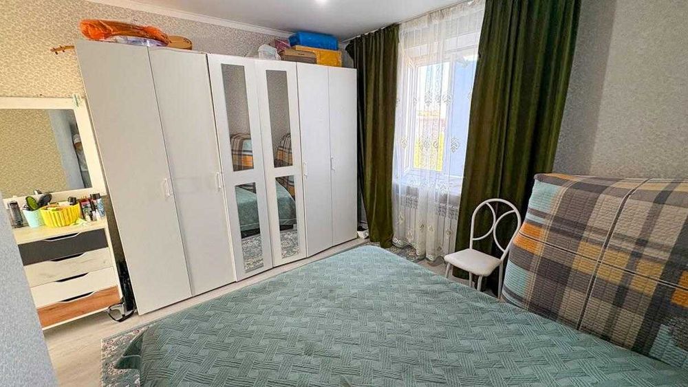 Продается 4-комнатная квартира в Самале Иван Империя