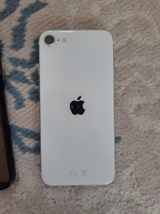 Продам Iphone Se 128gb