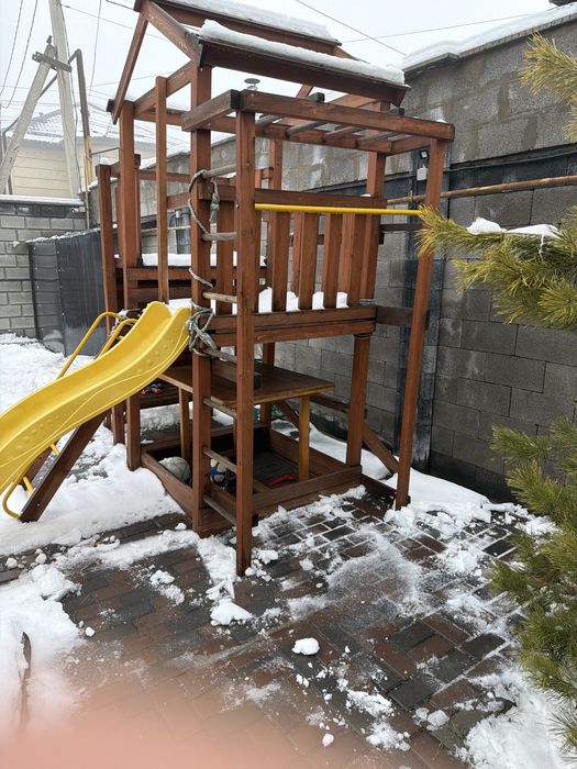 Игровая детская площадка