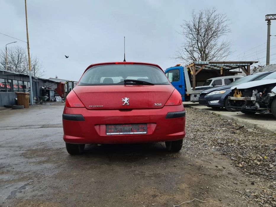 Dezmembrez Peugeot 308 1.6 HDi 109 CP an 2009 cod motor 9HZ