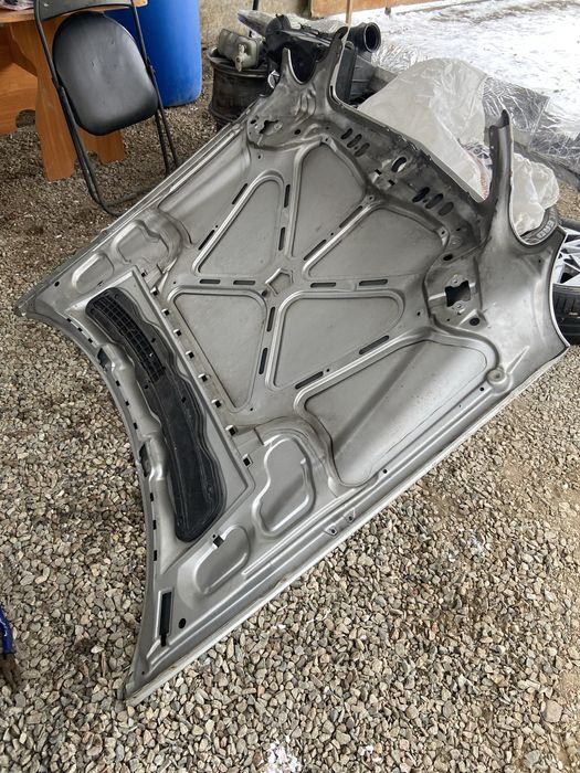 Капот на мерседес 210 лупарик w210