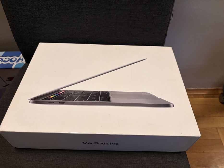 Macbook Pro 13 inch 2019