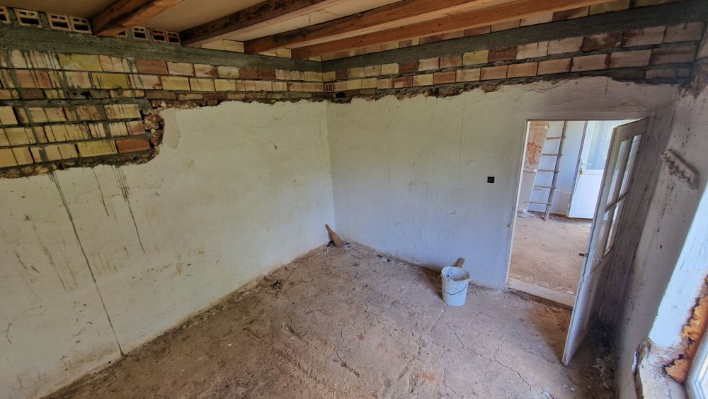 Продава се Къща в с. Богданци, Област Разград - 200 кв.м за 200 €/кв.м - Снимка #9