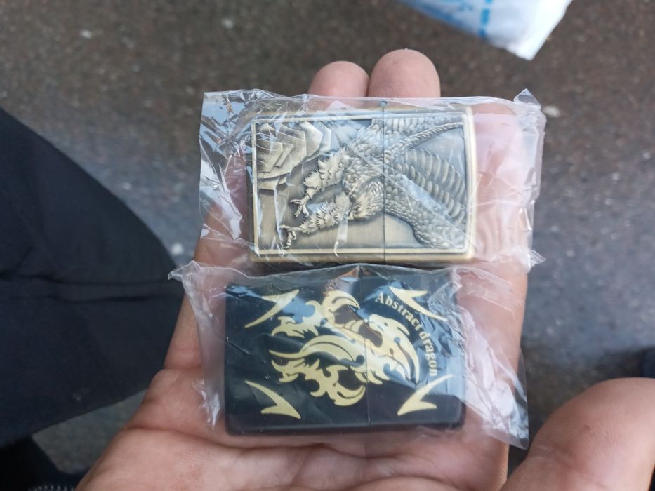 Продам зажигалки зипо