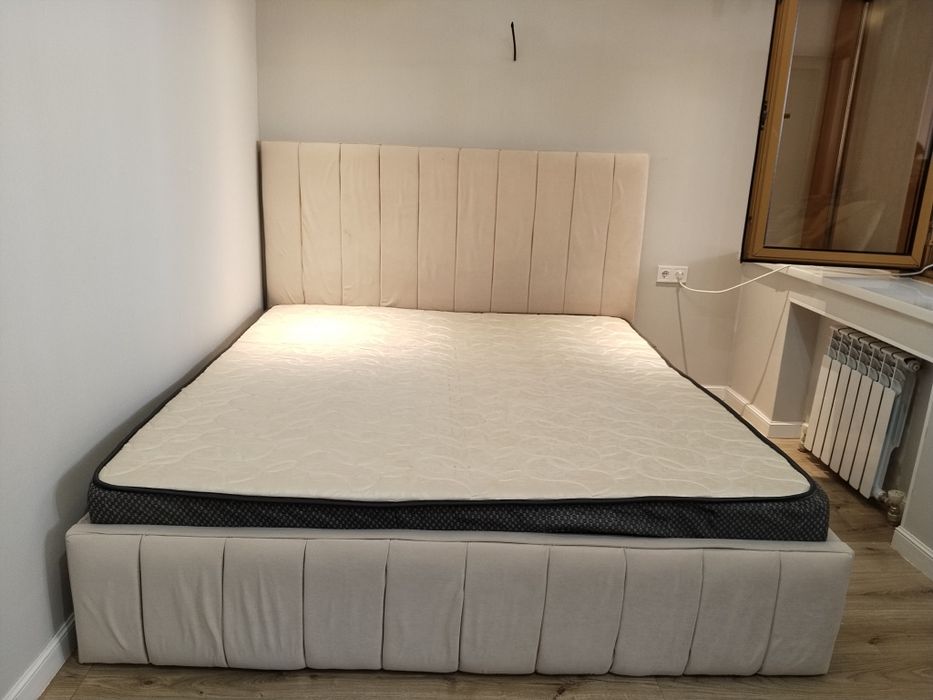 Двухспальная кровать 180*200