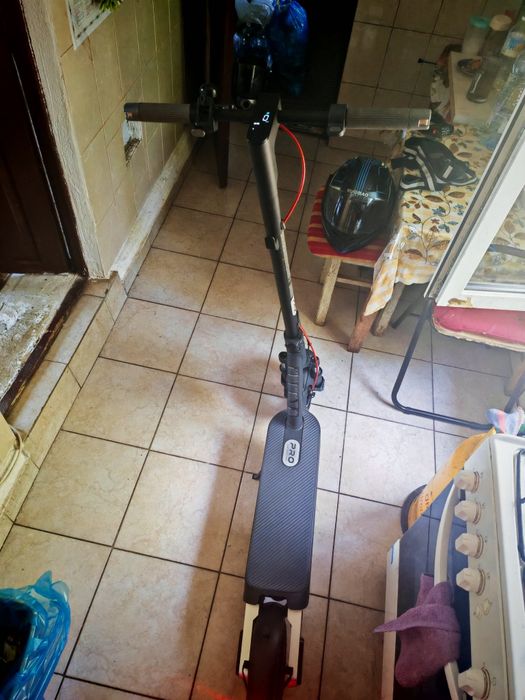 Vând Trotinetă electrică Xiaomi Scooter 5 Pro + Accesorii