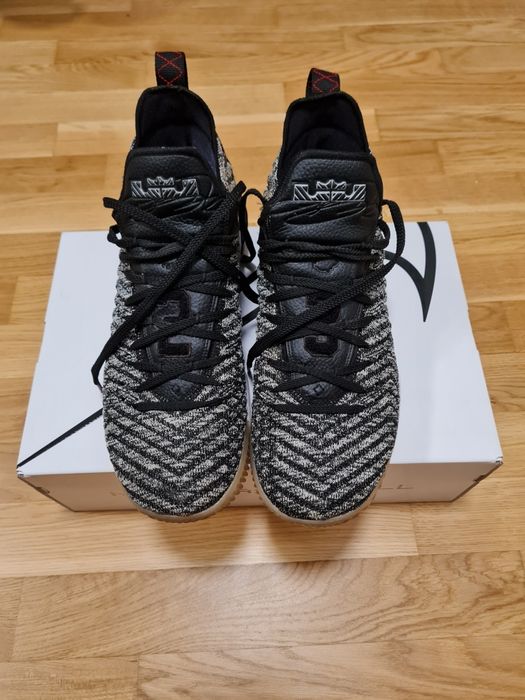 Pantofi basket Nike LeBron 16 Oreo AO2588-006 , marime 45 ( US 11)