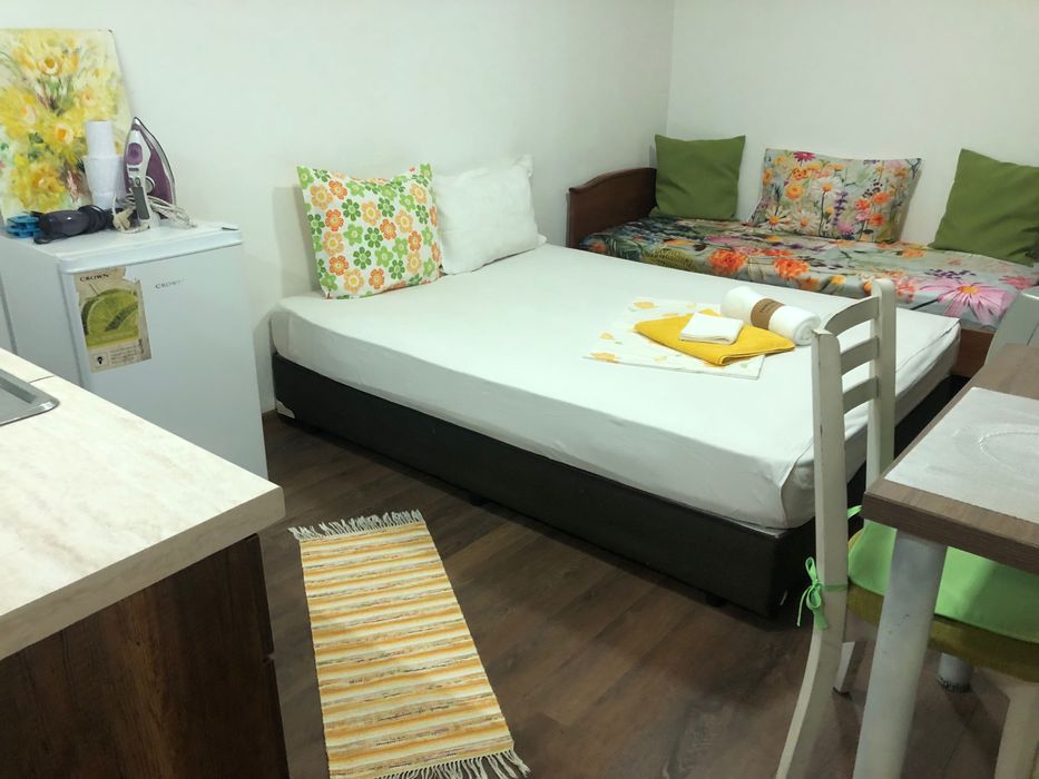 Нощувки до Морската градина и ИУ