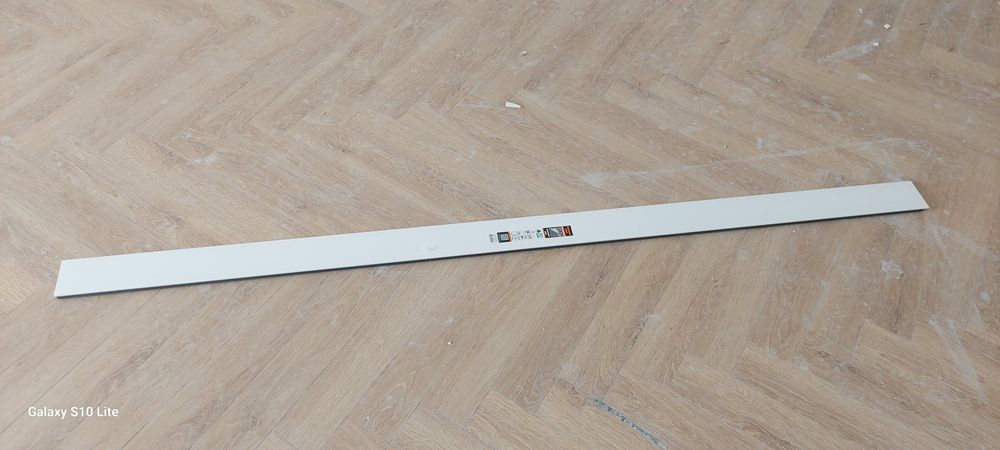 Плинтусы, высота 10см.