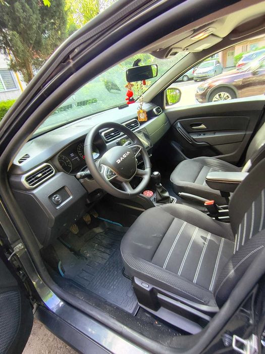 Vand Dacia Duster 1.3 TCe | 150CP | 4x4 | An 2023 |  Echipare Expression