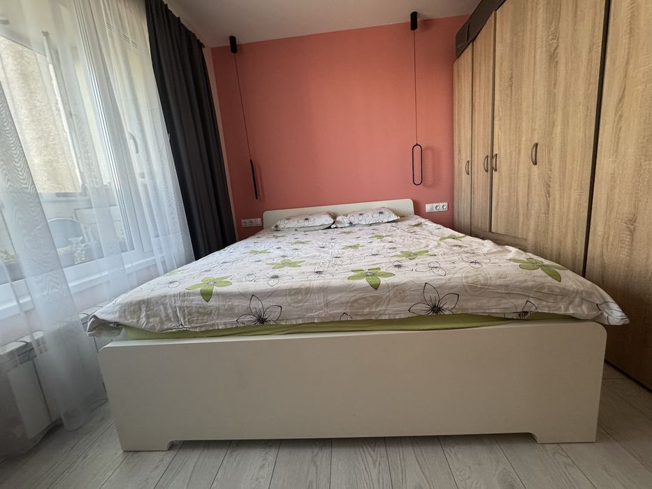 Спалня с матрак от Икея