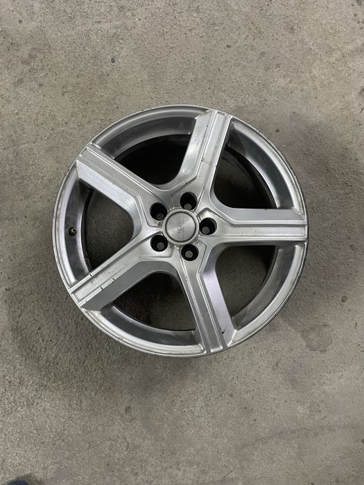 Продам диски R17 Skad