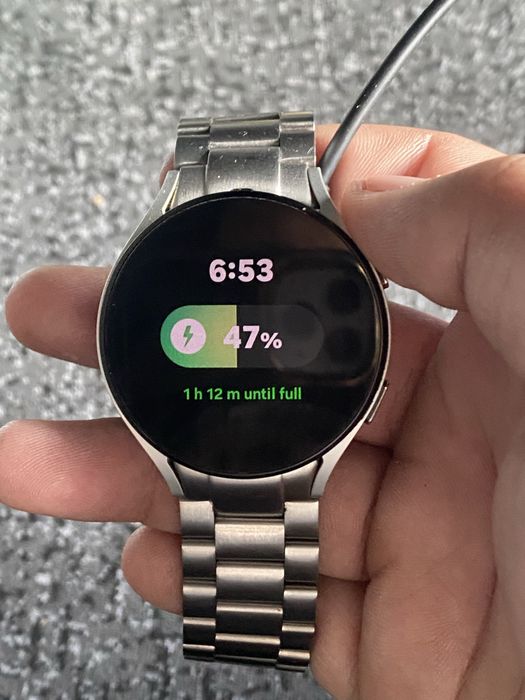 Vând Samsung Galaxy Watch 5