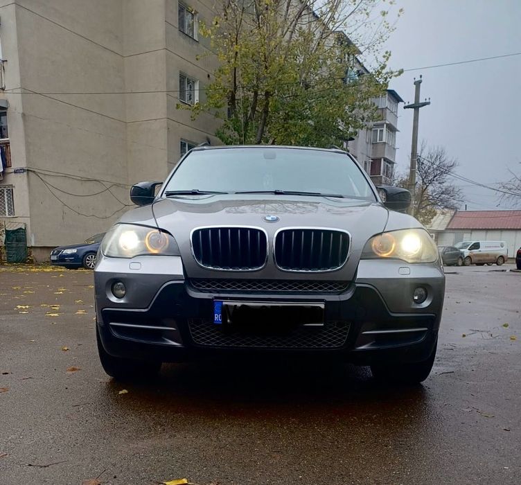 Vând BMW X5 2008
