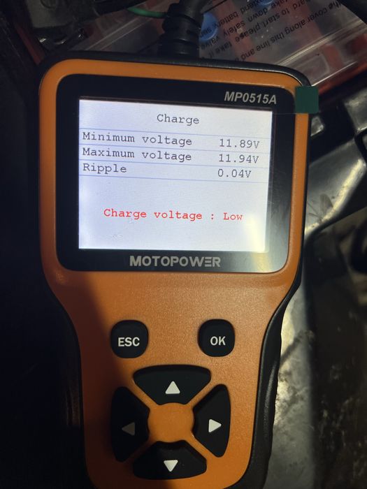 Tester baterie auto 12V + alternator