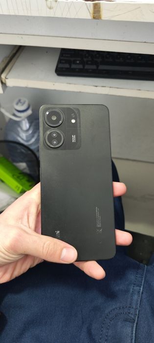 Redmi 13C.  8 256gb