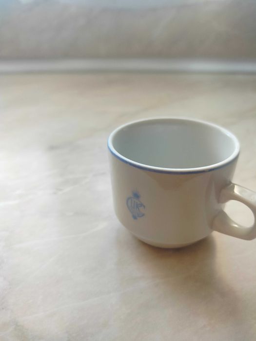 Порцеланови чашки за кафе