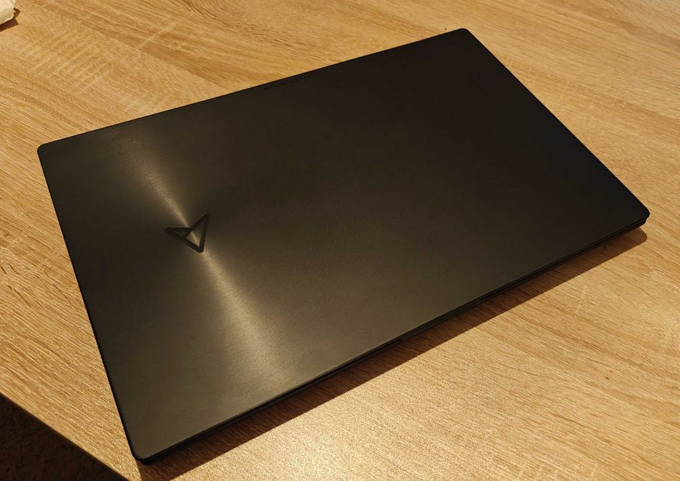 ASUS ZenBook Pro Duo UX8402V 14" сензорен OLED / i9-13900H / RTX 4060 / 32GB / 2TB