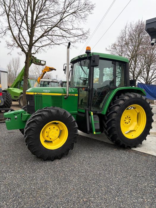 John Deere 6310