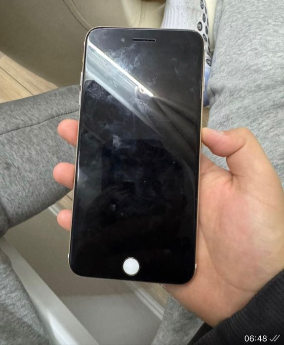 Айфон 7+ идеальное состояние