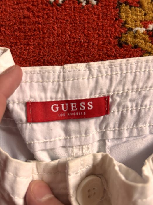 Pantaloni scurti Guess