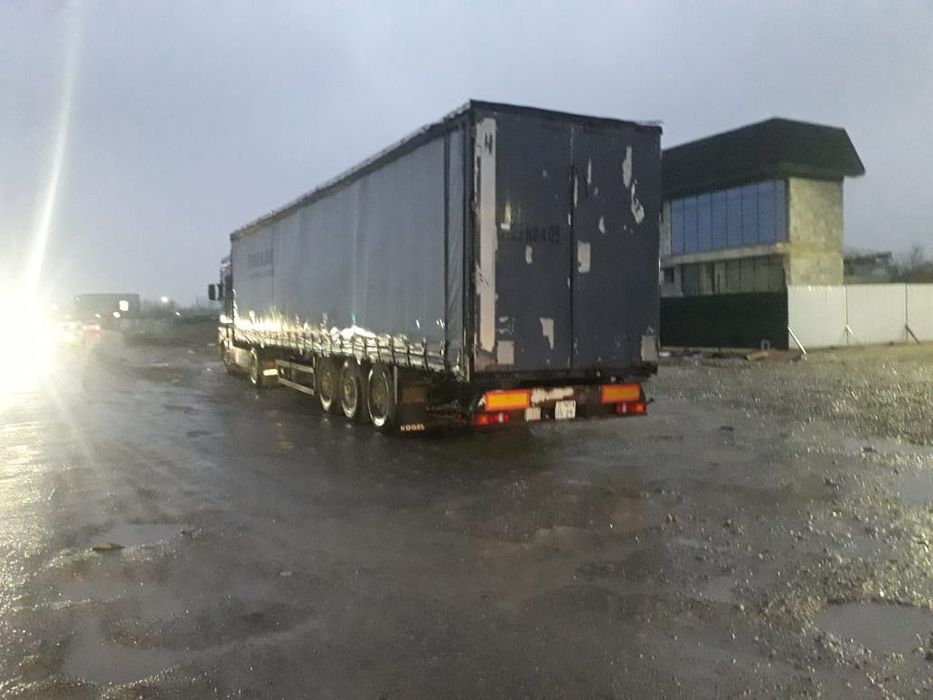 Грузовой с прицепом