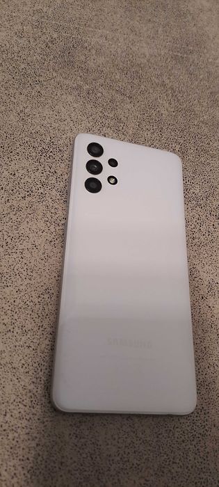 Продавам Samsung Galaxy A32