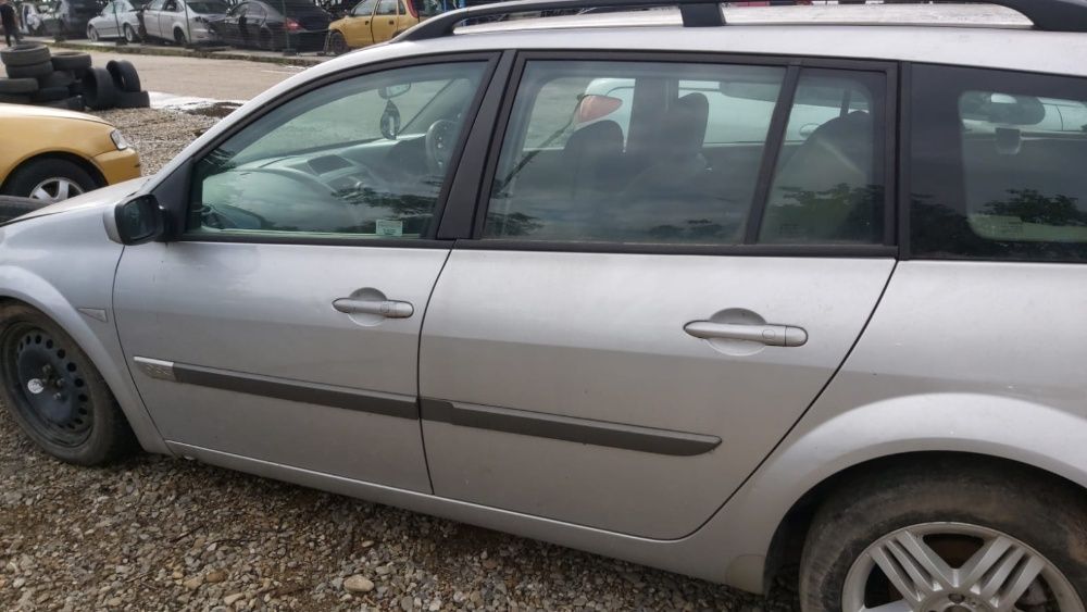 Dezmembrez Renault Megane 2 break 1.9 DCi