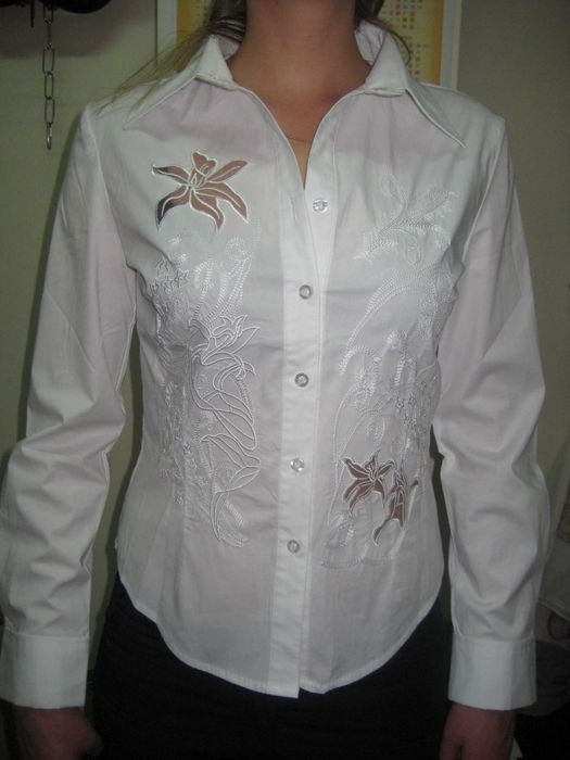Блузки белые. Для школ и офиса.
