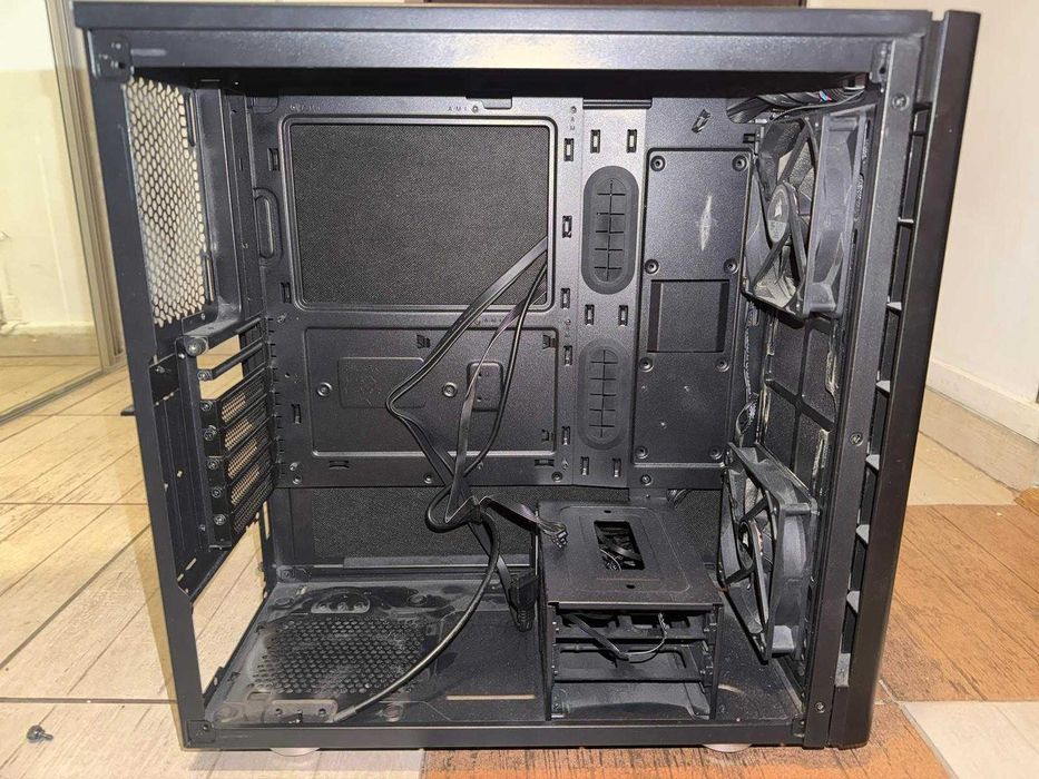 Carcasa Corsair Carbide 275Q