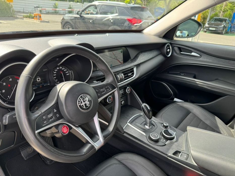 Alfa Romeo Stelvio 2019 diesel, 16.536 € — imagine 5