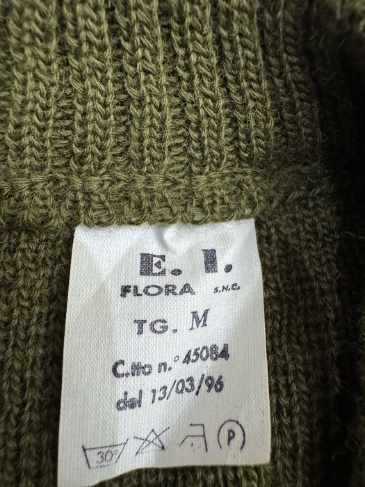 Мъжки военен пуловер. Размер M/L