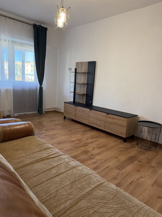 Apartament de inchiriat 2 camere centru Dacia