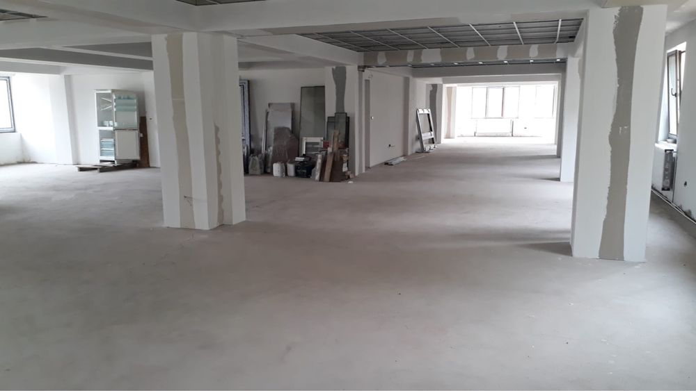 vand sau inchiriez spatii comerciale Iasi zona Tatarasi lac Venetiza