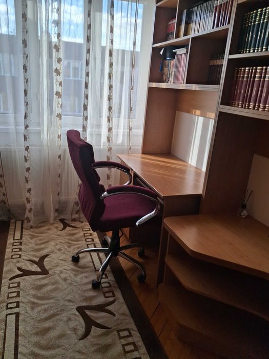 Apartament cu 3 camere de inchiriat
