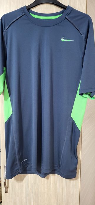 Tricou Nike, marimea L
