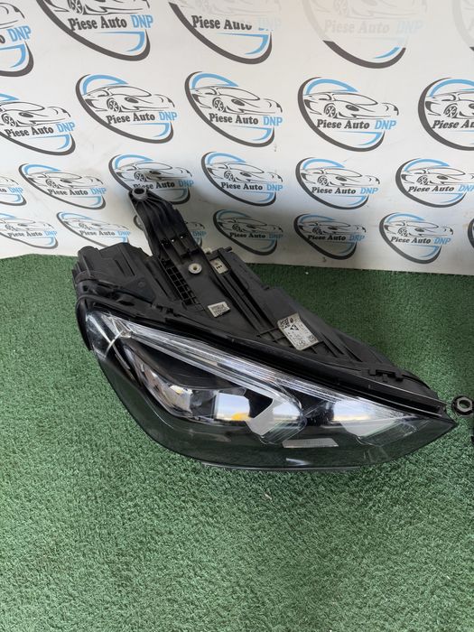 Far stanga dreapta Mercedes GLE W167 Multibeam