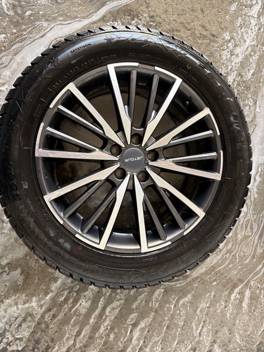 Комплект зимней резины и дисков