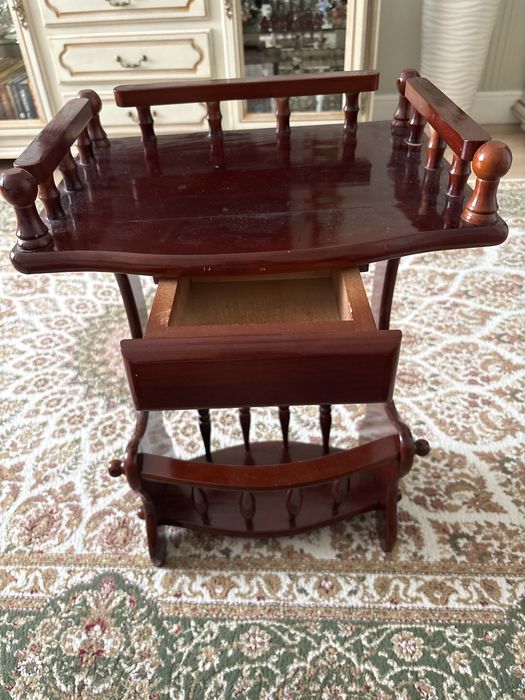 Газетница, дерево