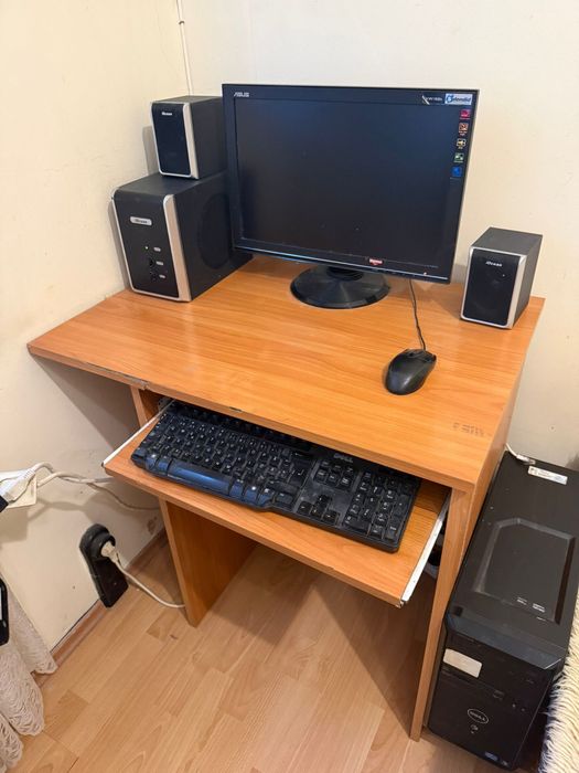 Компютърно/ офис бюро 35€