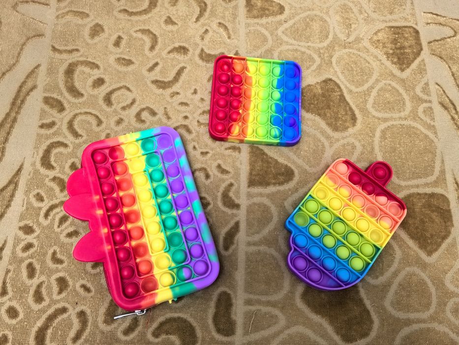 Продам  пенал Pop it