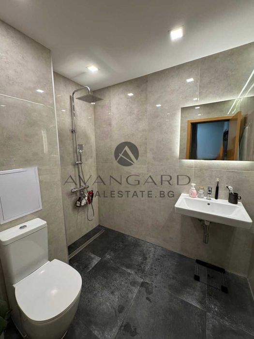 Продава се Двустаен апартамент в Пловдив, Кършияка - 77 кв.м за 2782 €/кв.м - Снимка #9