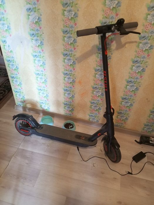 Электросамокат продам